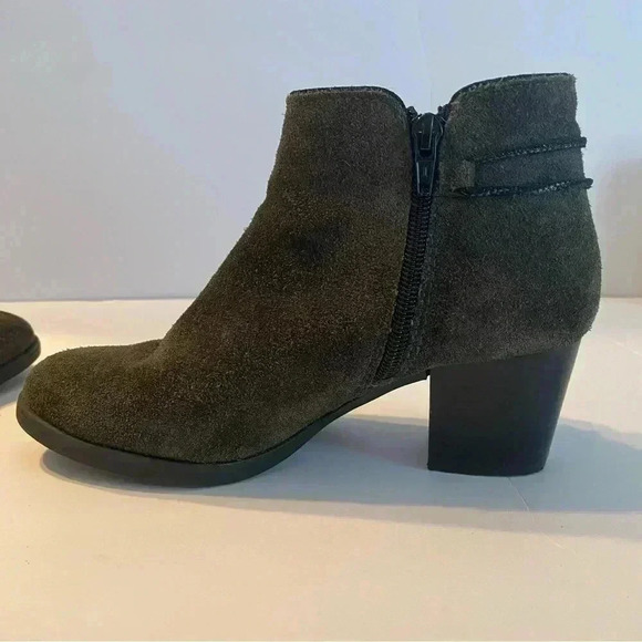 Andre Womens Charcoal Grey Suede Heeled Ankle Boots Fringe Tassel  Size 36/5.5 - Picture 8 of 12